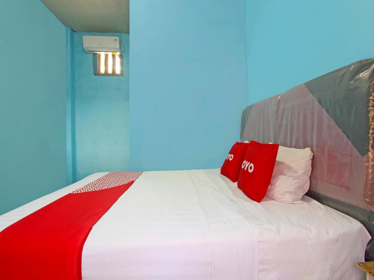 פקלונגאן Oyo 91476 Srikaya Hotel 3 מראה חיצוני תמונה