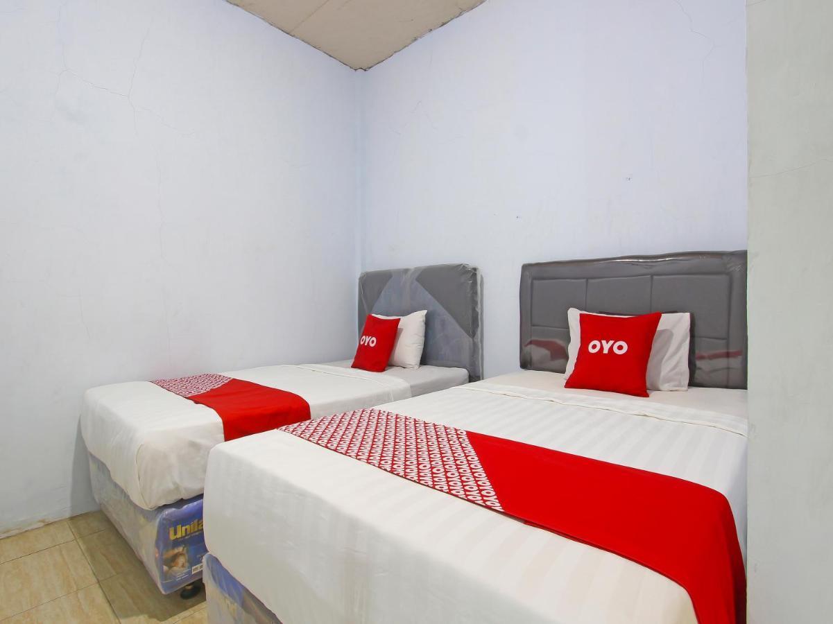 פקלונגאן Oyo 91476 Srikaya Hotel 3 מראה חיצוני תמונה