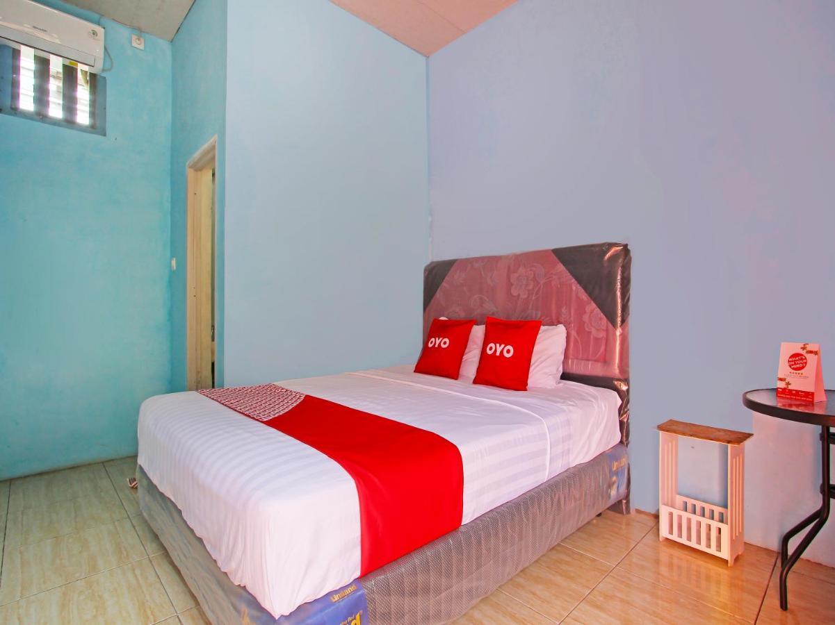 פקלונגאן Oyo 91476 Srikaya Hotel 3 מראה חיצוני תמונה