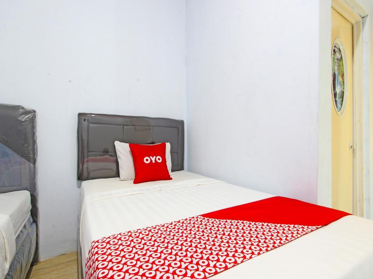 פקלונגאן Oyo 91476 Srikaya Hotel 3 מראה חיצוני תמונה